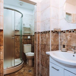 Casa Postavarului – Camera 3 – Studio King Deluxe (4)