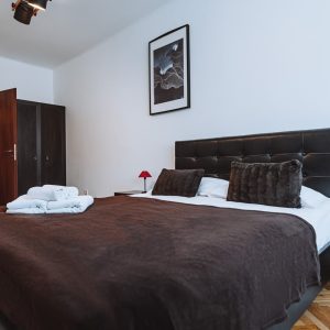 Casa postavarului Camera 5 (1)