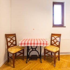 Casa postavarului - Cazare brasov (10)